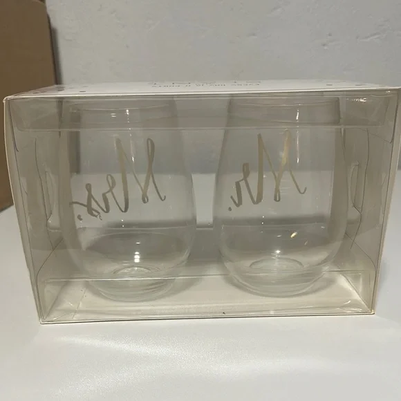 Mr. and Mrs. Gold Stemless Wind Glass Set - Picture 5 of 5